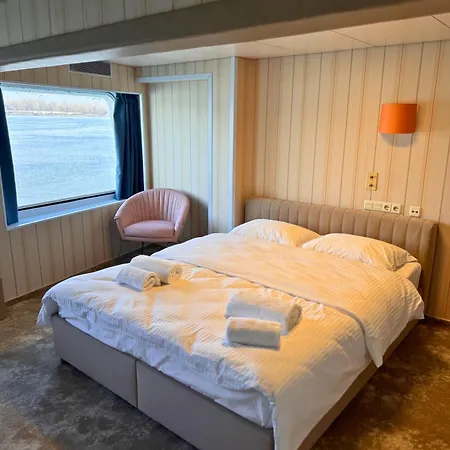 Boat Sofia Hotel Ruse