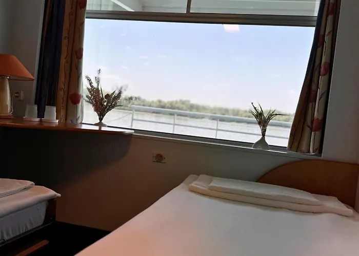 Boat Sofia Hotel Ruse