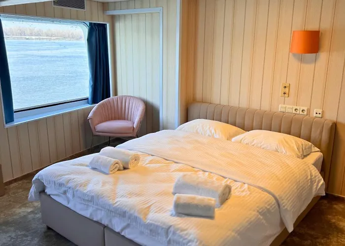 Boat Sofia Hotel Ruse